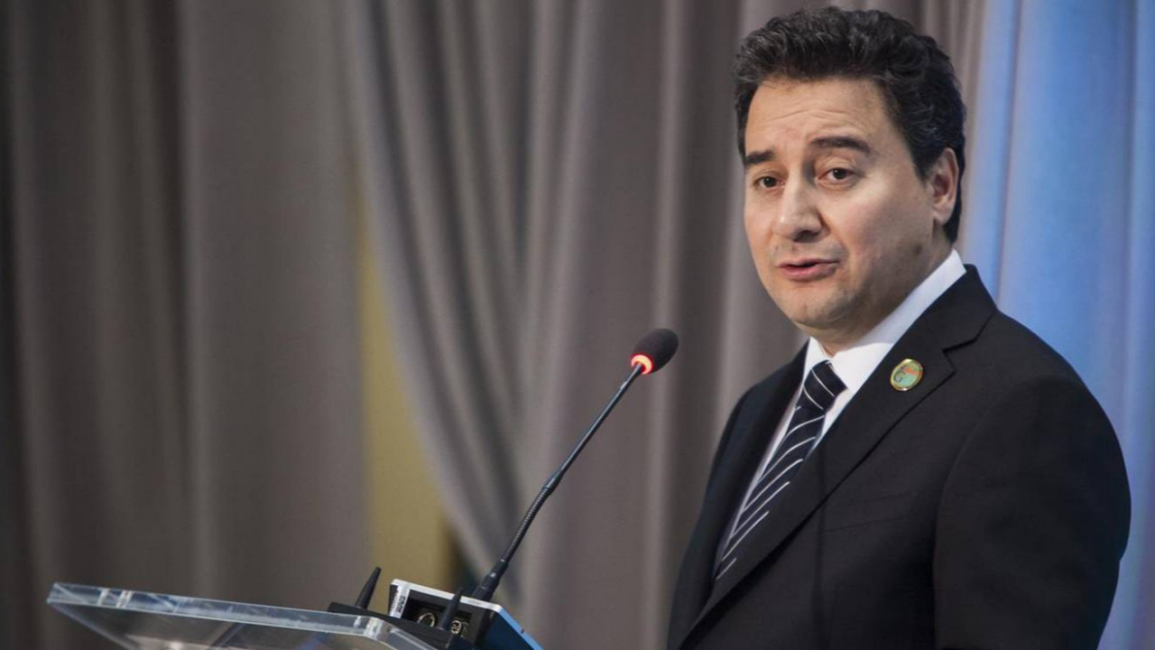 Ali Babacan'a FETÖ'den takipsizlik