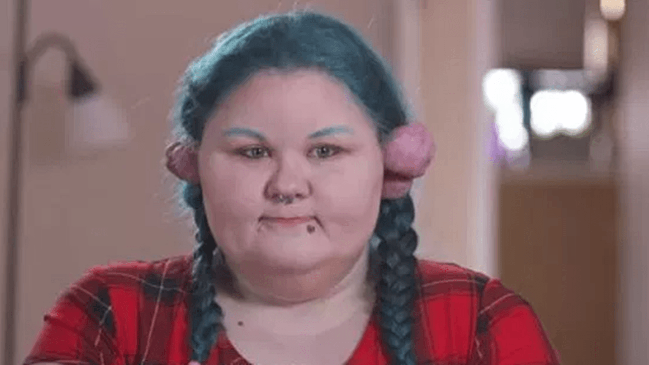 Piercing taktırdığı için kulağı bu hale geldi!