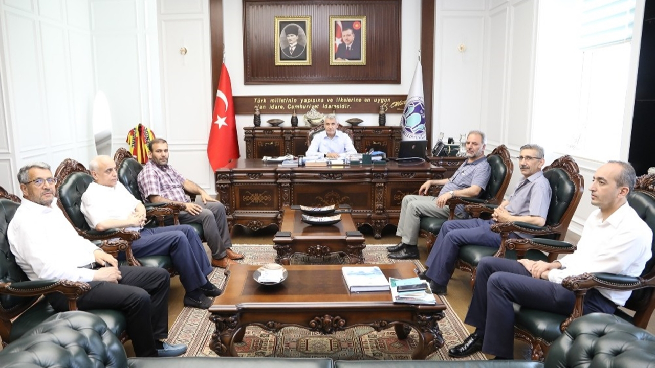 Malatya Mazlum-Der’den Başkan Osman Güder’e ziyaret
