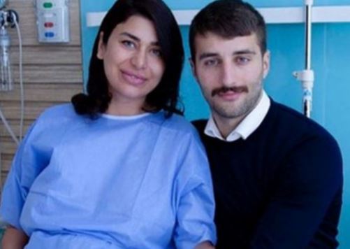Ebru Şancı ikiz bebeklerinin ilk fotoğrafını paylaştı
