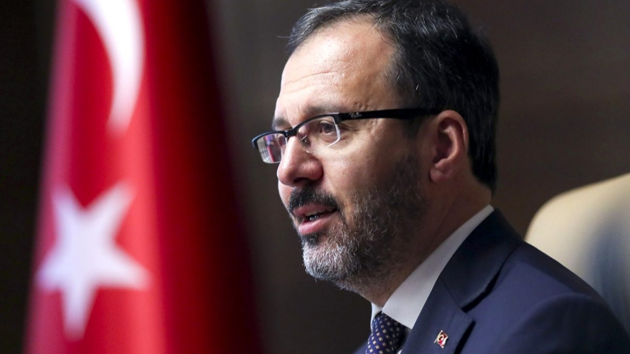 Bakan Kasapoğlu'ndan Milli okçulara tebrik...