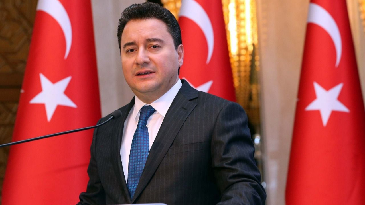 Ali Babacan AK Parti'den istifa etti!