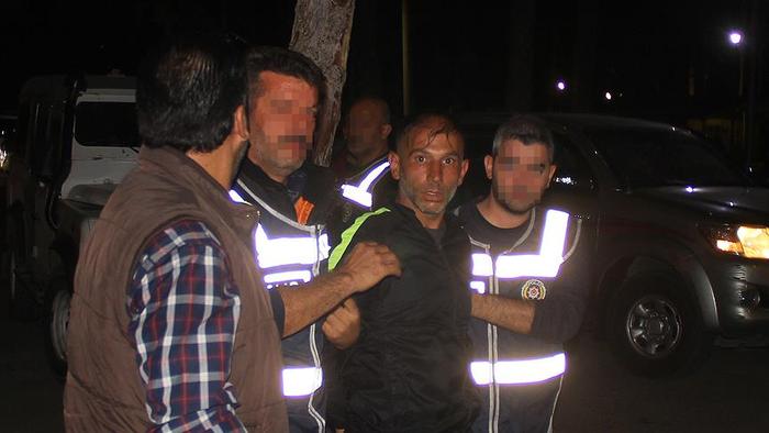 Adana'da suç makinası Murat Ekşi kahvehanede oyun oynarken yakalandı