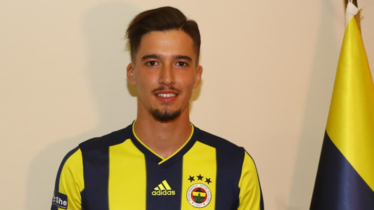 Fenerbahçe Altay Bayındır transferini açıkladı!