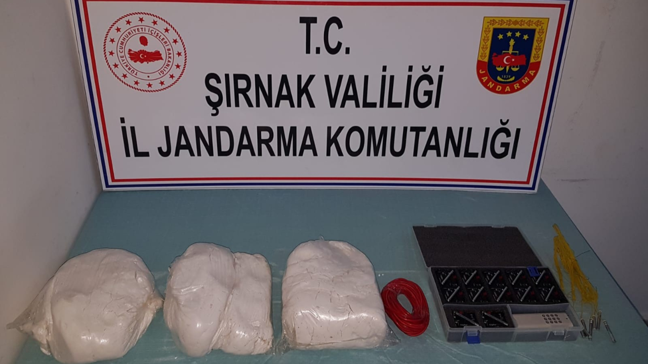 İçeri atmak istediler tellere takıldı