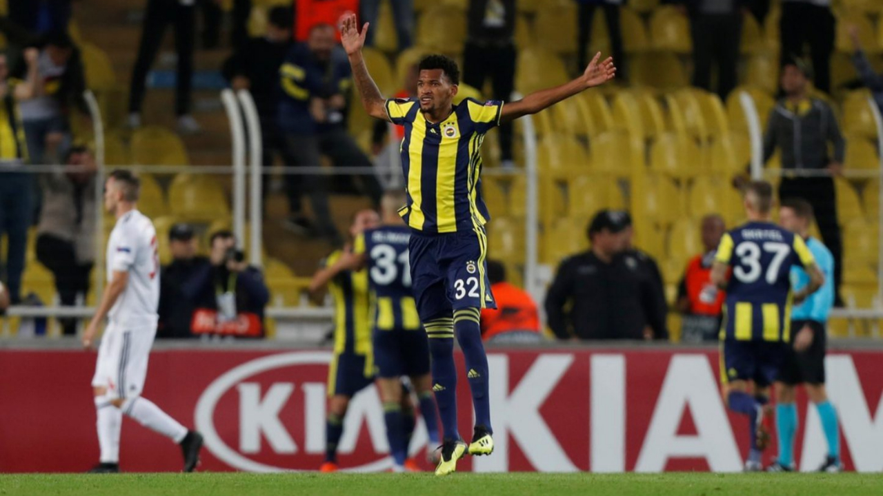 Jailson ve Frey yolcu!