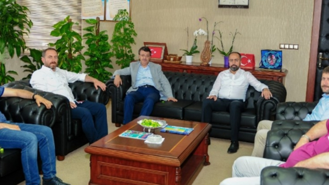 Van'da Kayhan Türkmenoğlu’ndan Rektör Hamdullah Şevli’ye ziyaret