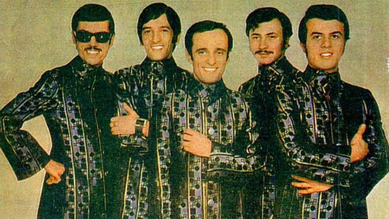 Ünlü solist hayatını kaybetti!