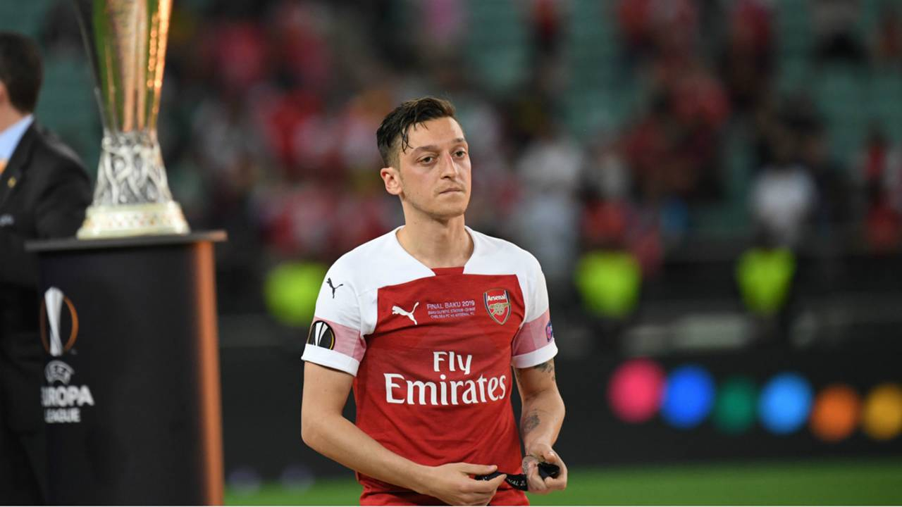 İngiltere'den flaş Mesut Özil iddiası!