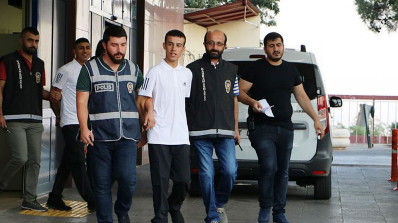 “Çek çek memleket yakışıklı görsün”