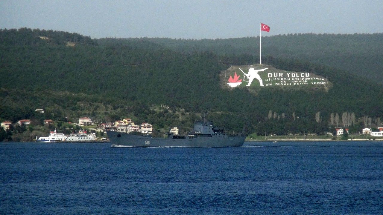 Çanakkale Boğazı transit gemi geçişine kapatıldı!