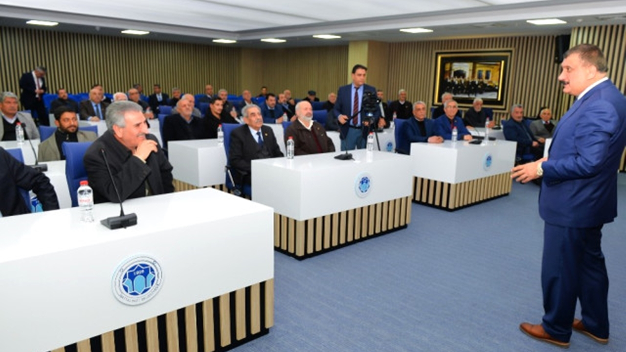 Malatya'da Selahattin Gürkan, muhtarlarla bir araya geldi