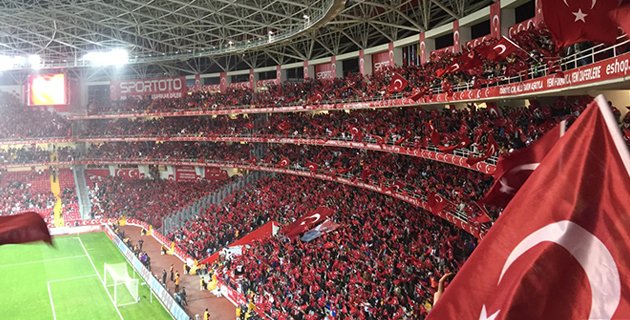 Arda döndü böyle oldu! Milli maça görülmemiş ilgi!