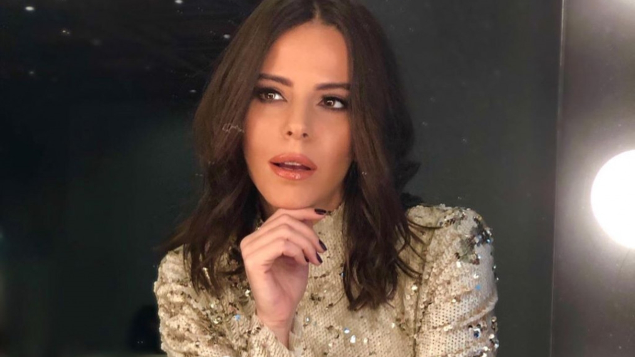 Simge Sağın imaj değiştirdi!