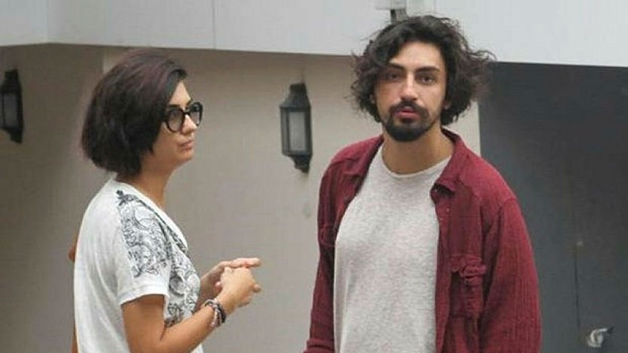 Kriz çıktı! Ünlü çift uçakta...