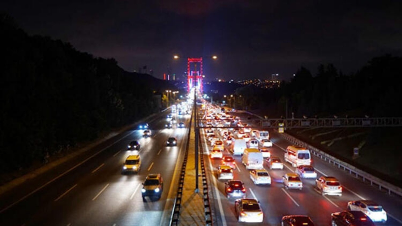 Bu gece yarısından itibaren trafiğe açıldı!
