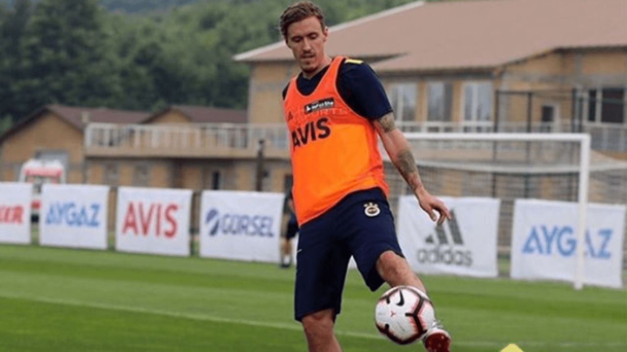 Ünlü futbolcu Türkçe öğrenmek için o diziyi izliyor!