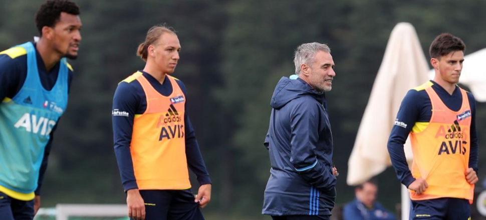 Fenerbahçe'de 3 isim yolcu...