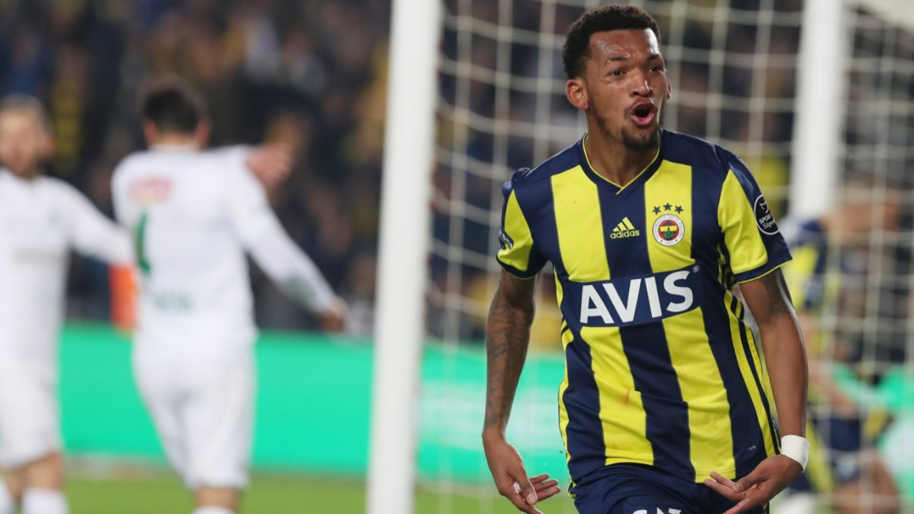 Fenerbahçe'de bir yolcu daha!