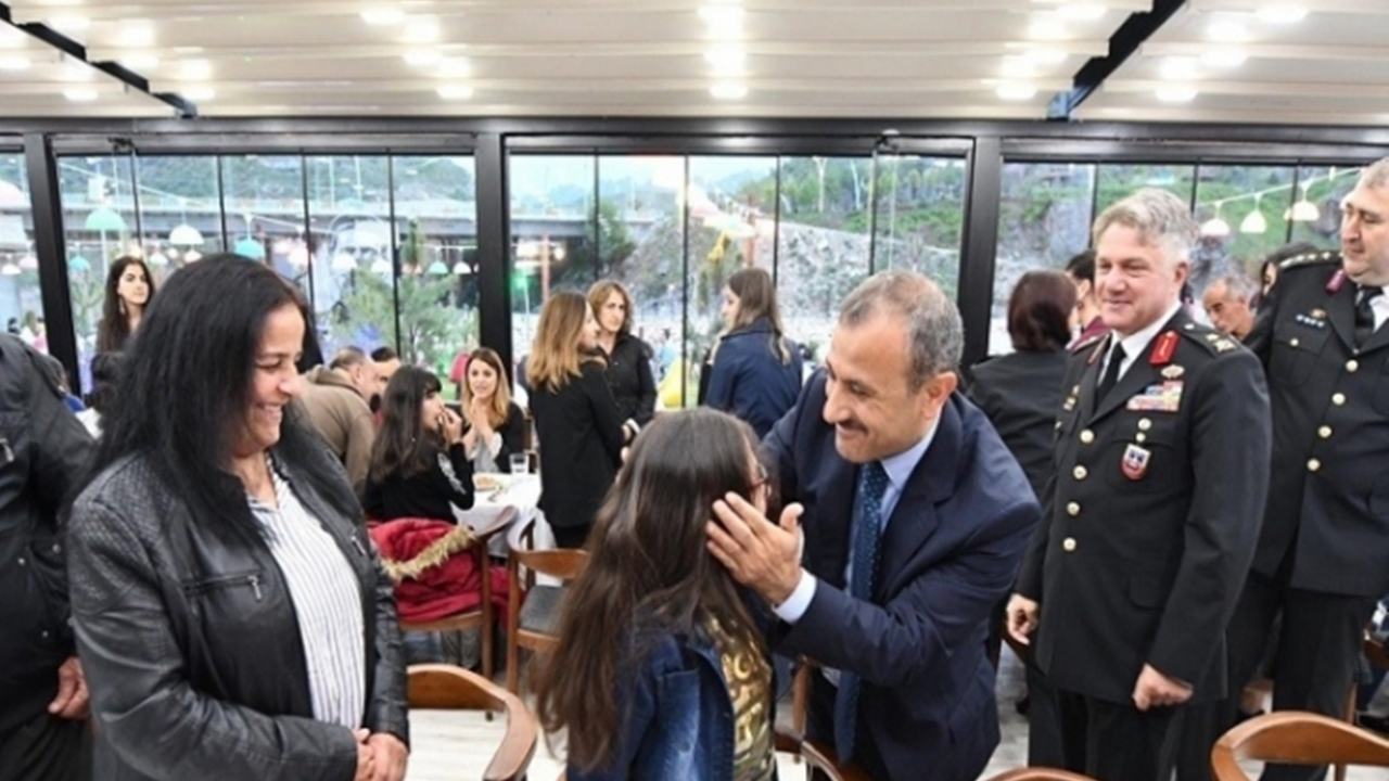 Tunceli'de Vali Tuncay Sonel, şehit aileleri ve gazilerle buluştu