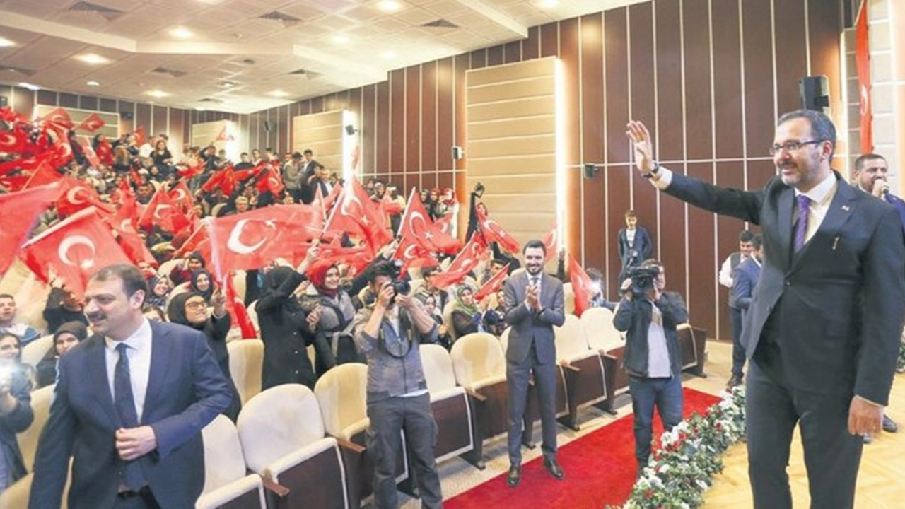 Ankara'da Bakan Mehmet Muharrem Kasapoğlu 15 Temmuz’un 3. yılında gençlerle buluştu