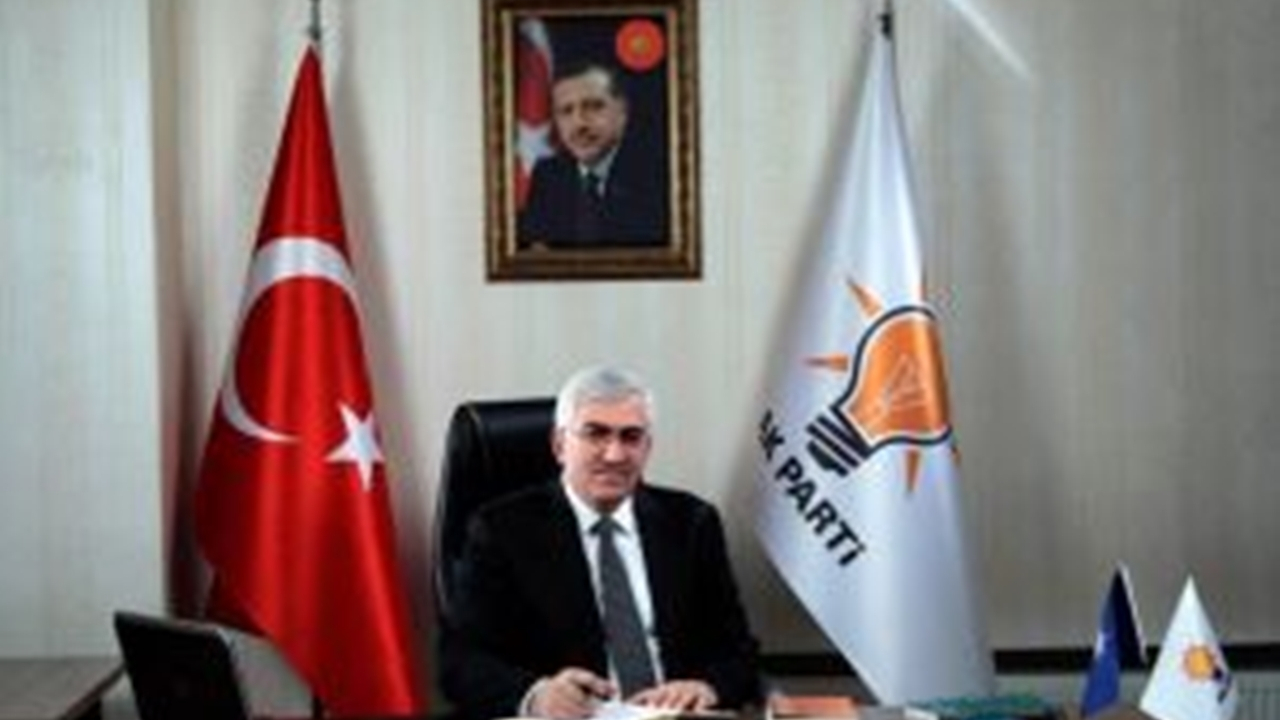 Erzurum'da Ak Parti İl Başkanı Mehmet Emin Öz:  “Milletimiz, dünyaya demokrasi dersi verdi”