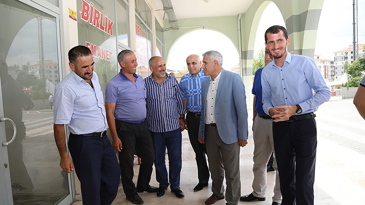 Malatya'da Başkan Osman Güder doğu garajı esnafları ile buluştu