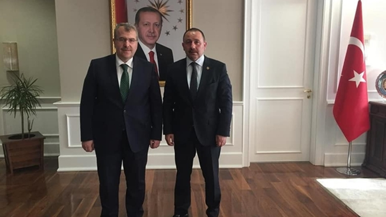 Bilecik'te Başkan İsmet Sever’e plaket takdim edildi