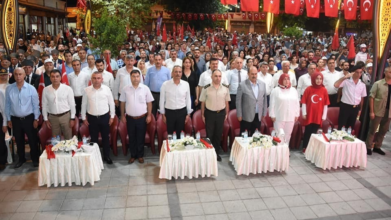 Mersin'de Başkan Haluk Bozdoğan: "15 Temmuz seçilmişlerin değil, inananların zaferidir"