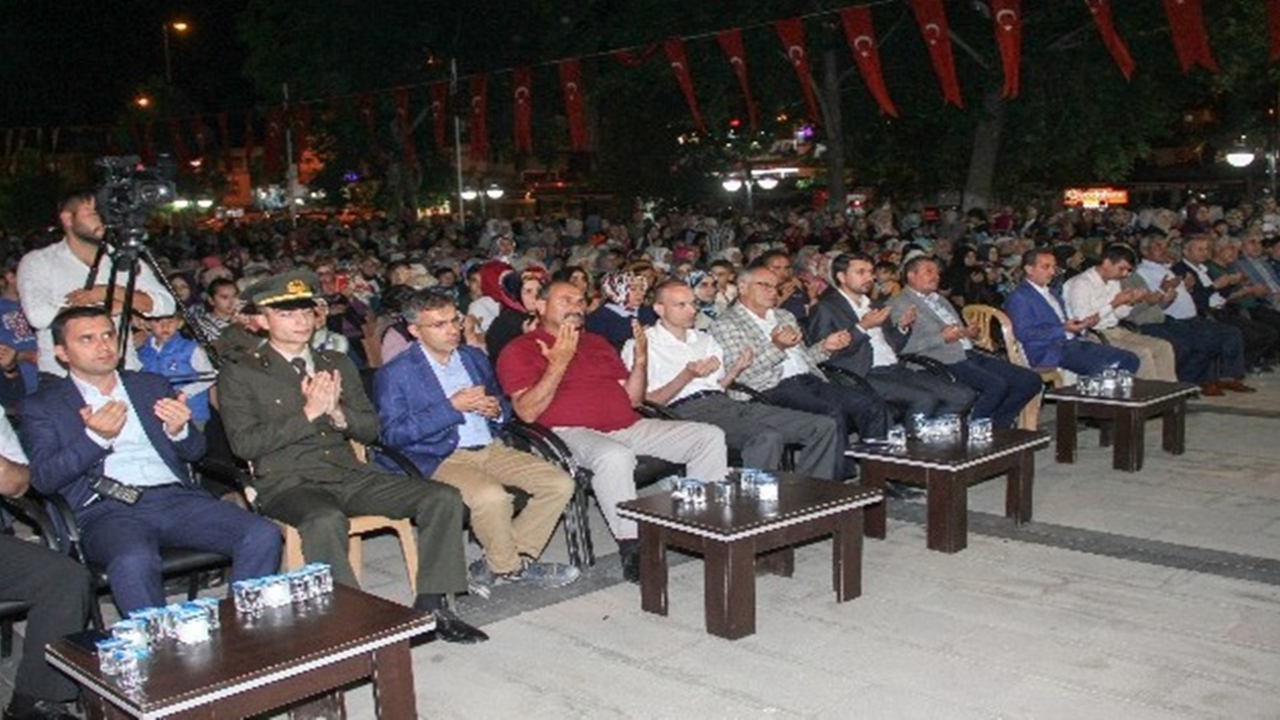 Kayseri'de Başkan Esat Öztürk, "Bunun gibi ihanet az görülür"