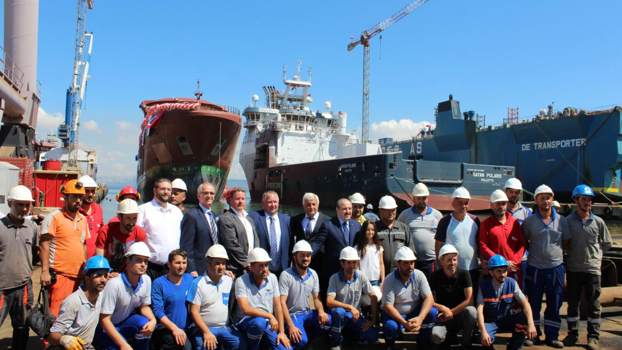 Yalova'da Bakan Mustafa Varank gemi indirme törenine katıldı