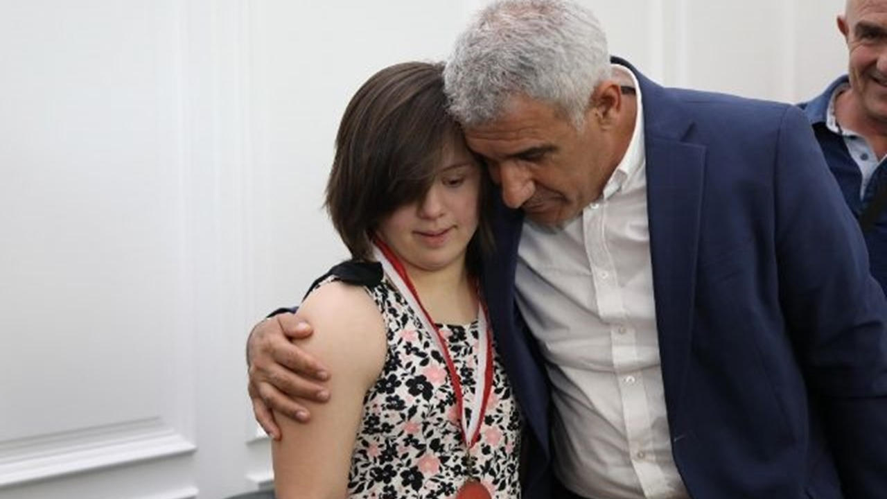 Malatya'da Başkan Osman Güder, şampiyon sporcuları ağırladı