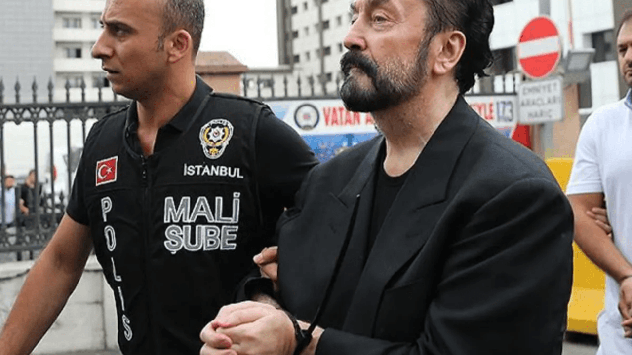 Adnan Oktar Örgütü'nün hakimleri bile fişlediği ortaya çıktı!