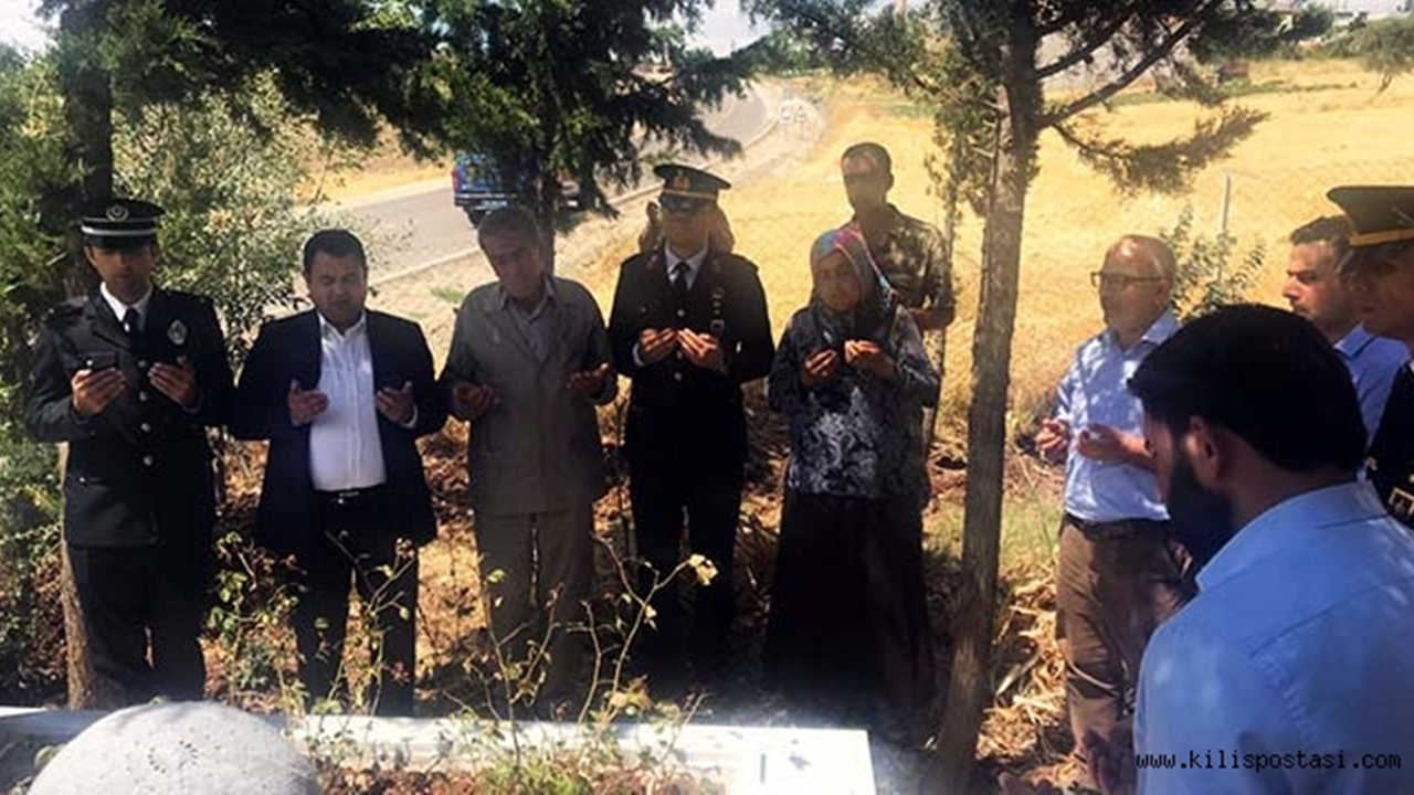 Kilis'te Kaymakam Ertuğrul Avcı şehit ailelerini ziyaret etti