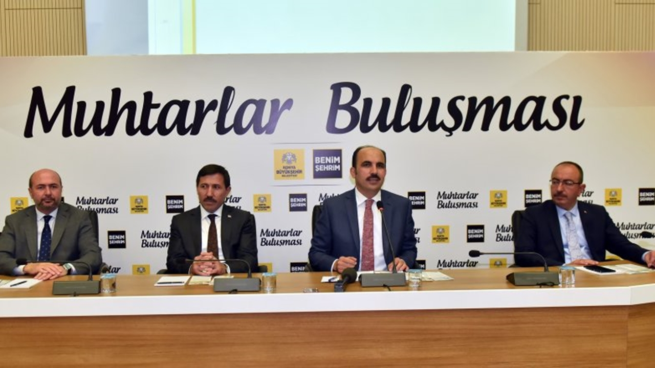 Konya'da Başkan Ahmet Pekyatırmacı muhtarlarla buluştu