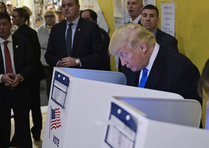 Demokrat seçmenlerden Donald Trump'a 'kötü sürpriz'