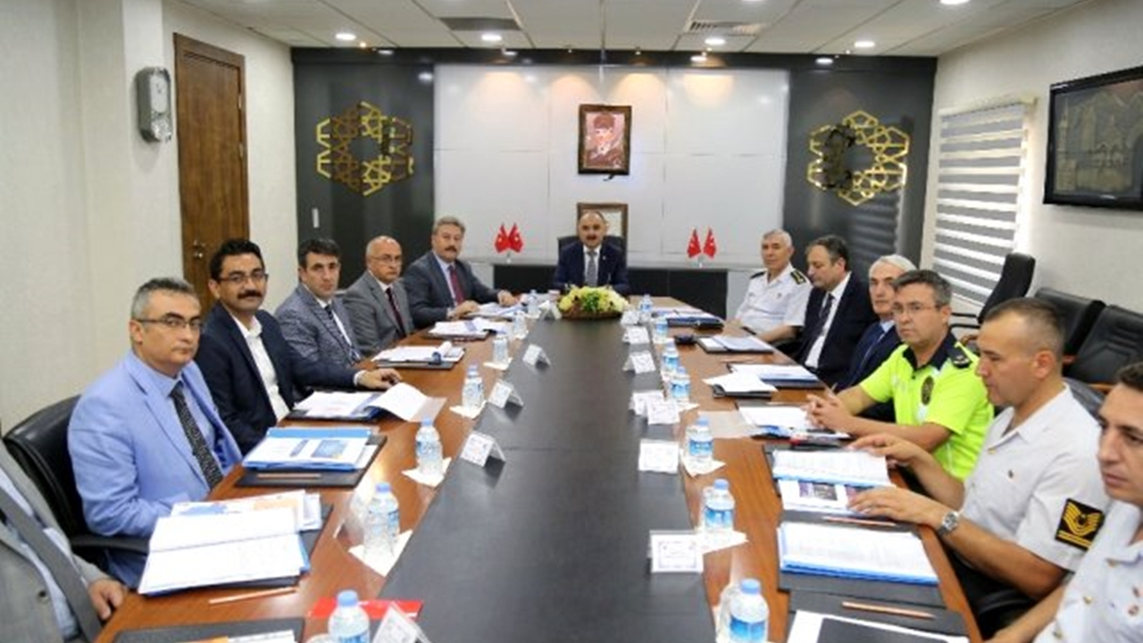 Kayseri'de Vali Şehmus Günaydın: “Araç kullanırken cep telefonu kullanmamalıyız”