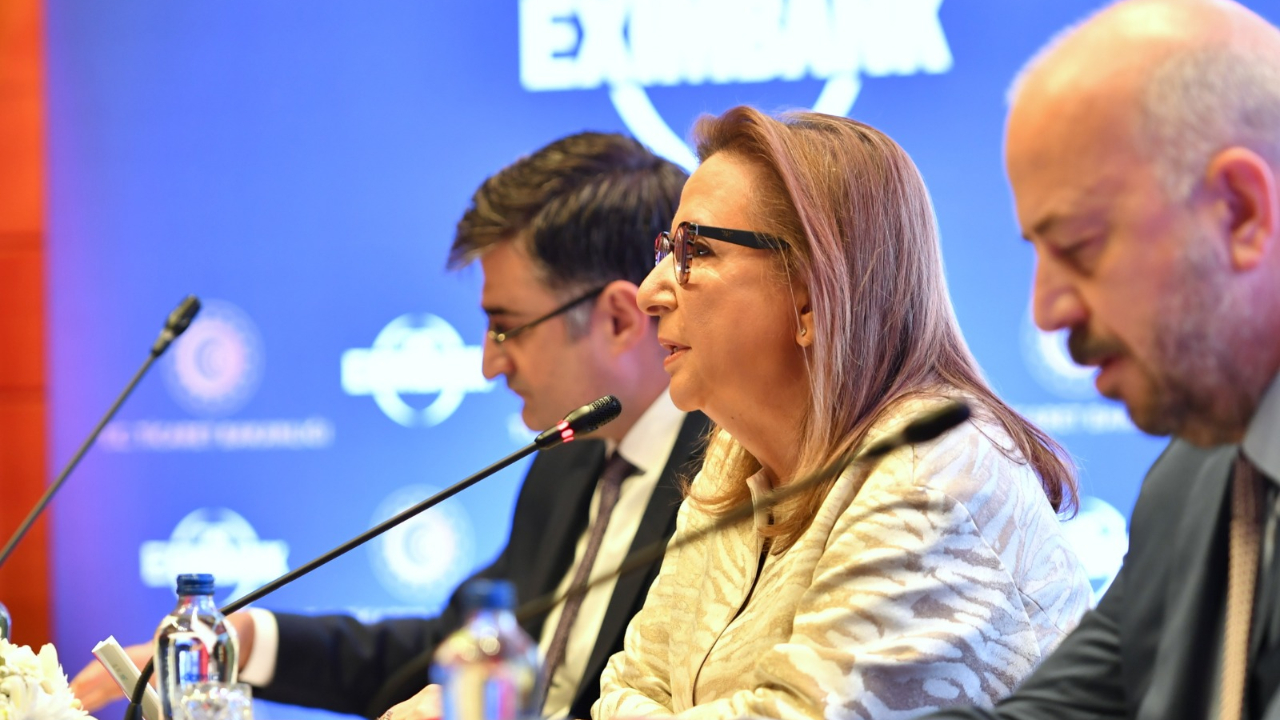 Ankara'da Bakan Ruhsar Pekcan: Dış ticaret açığımız 28 milyar dolar düştü