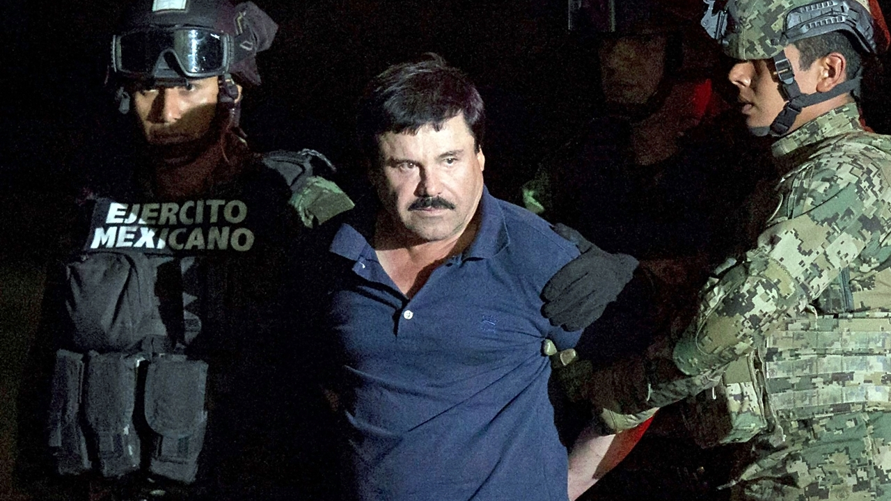 Meksika, El Chapo'nun servetini istedi...