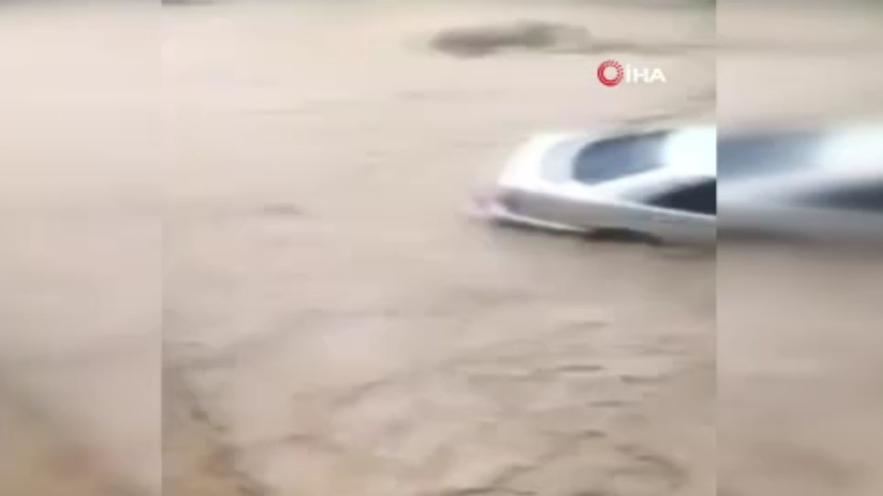 Aracının arkasından "Ya dur ne olur dur" diye seslendi...