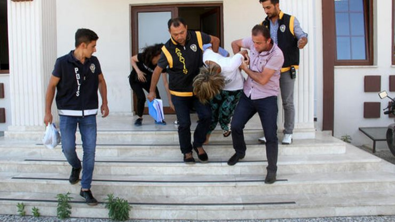 Firari kocasıyla birlikte böyle yakalandı!
