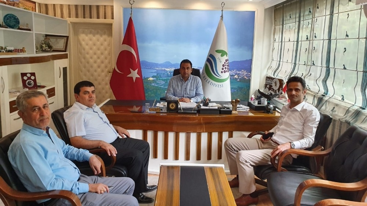 Adıyaman'da Vali Yardımcısı Adem Kaya, Başkan İskender Yıldırım ile bir araya geldi