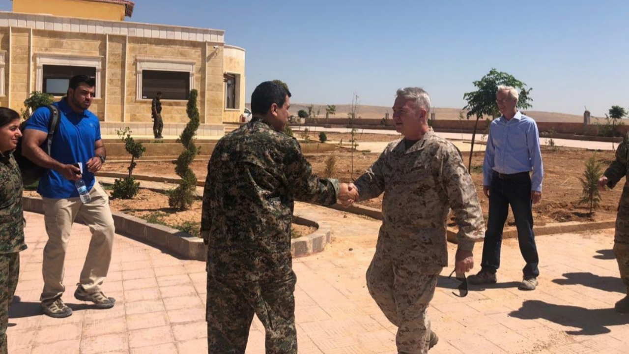 ABD'li general PKK ile kol kola!