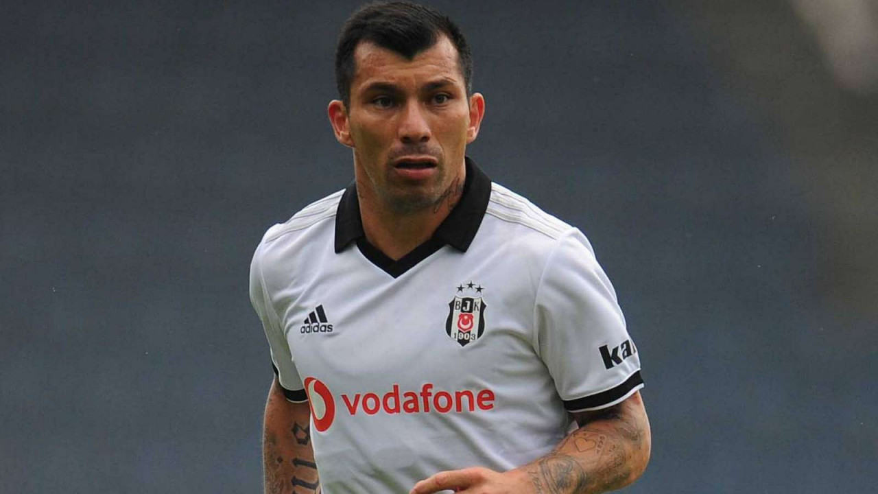 Beşiktaş'ta Gary Medel için beklenmedik teklif!