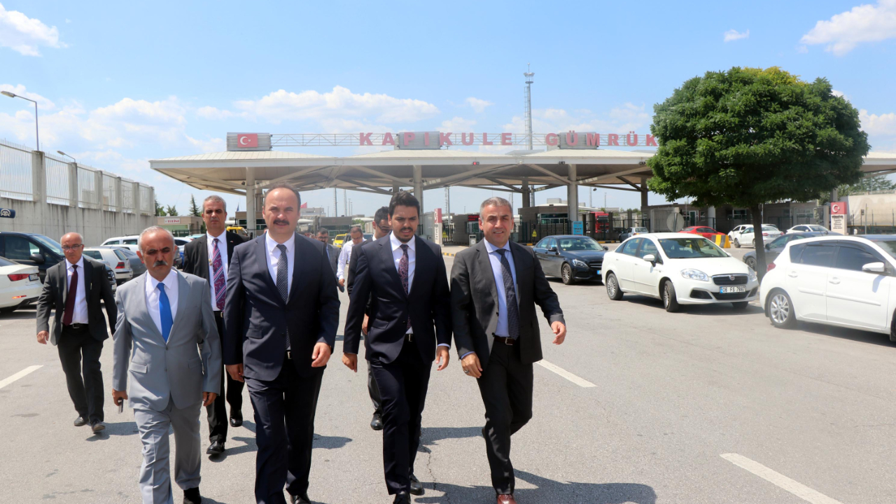 Edirne'de YTB Başkanı Abdullah Eren, Kapıkule'de gurbetçileri karşıladı