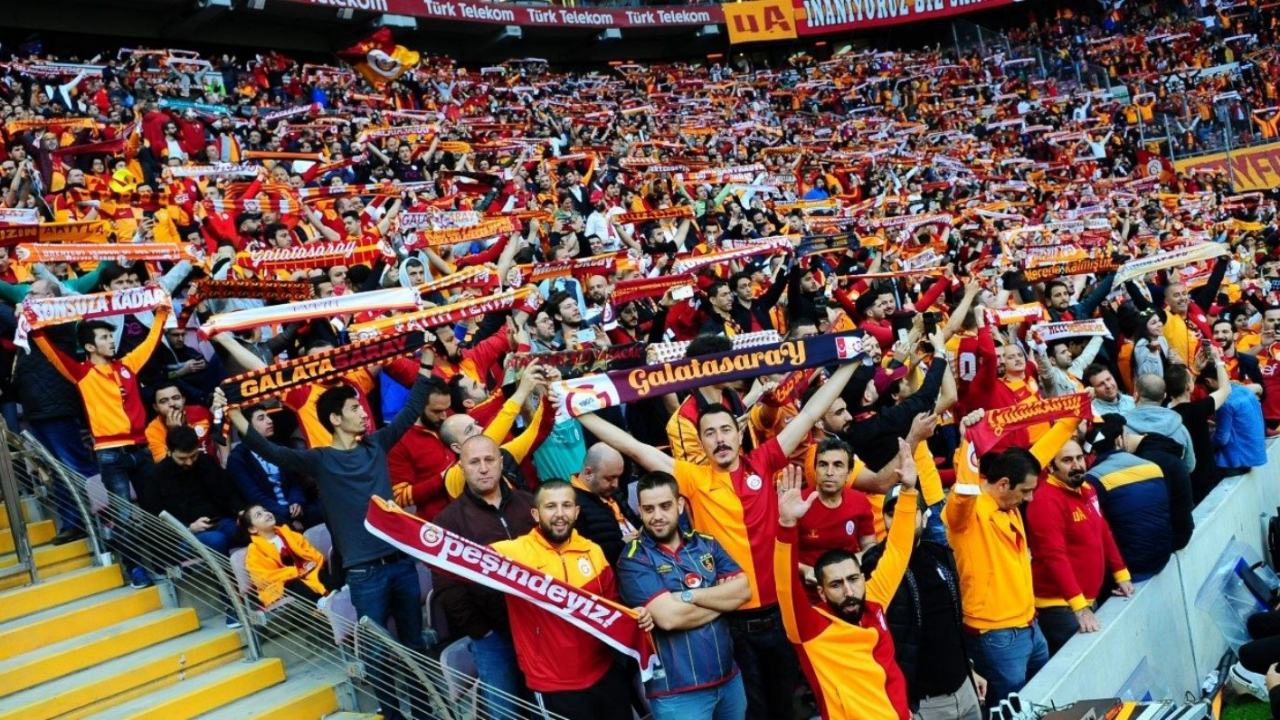 Galatasaray, YouTube yarışında öne geçti!