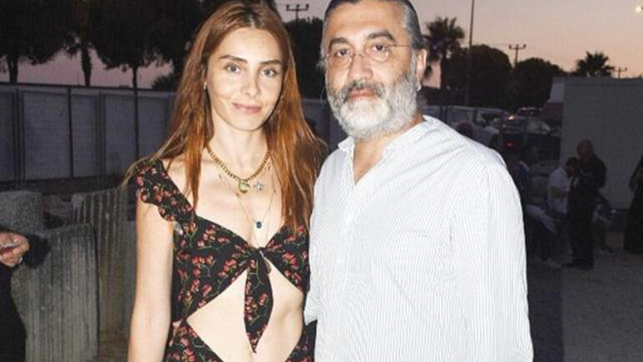 Nur Fettahoğlu dekolteli kıyafetiyle tepki topladı!