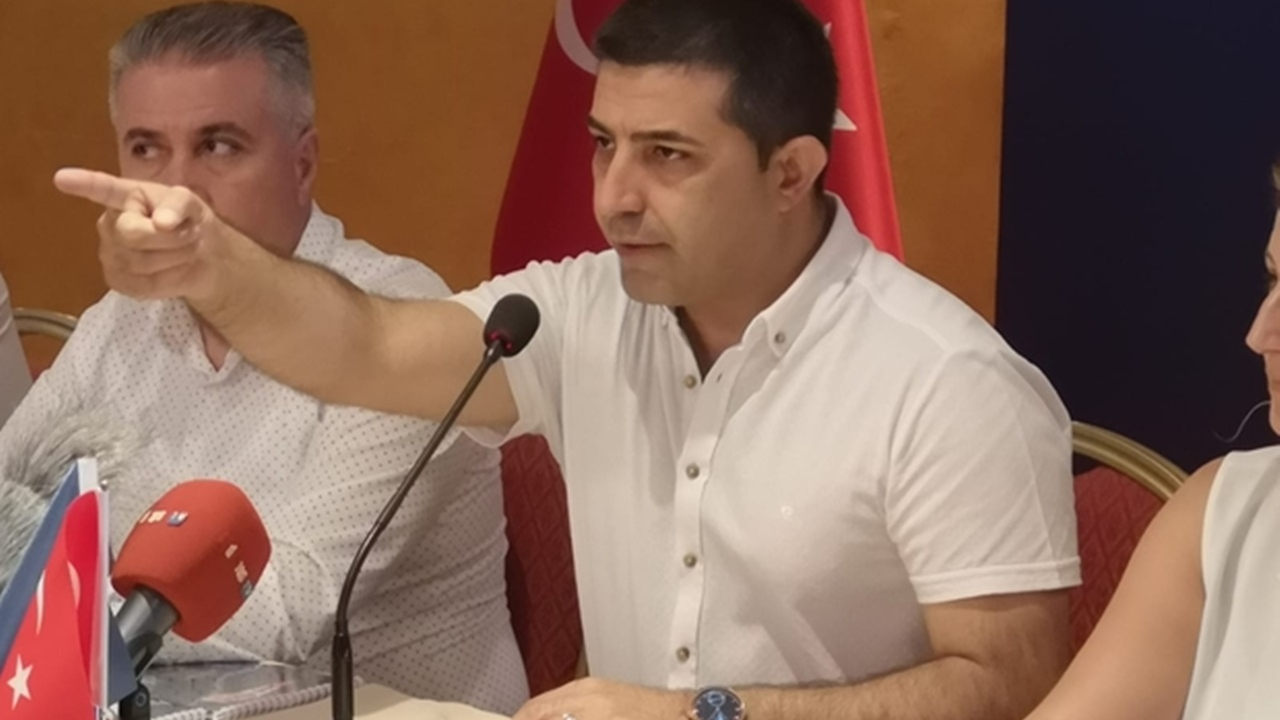Aydın'da Başkan Ömer Günel, 100 günlük faaliyetlerini açıkladı