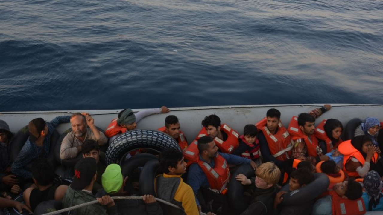 14 ülke Akdeniz'deki sığınmacılara kapılarını açacak!
