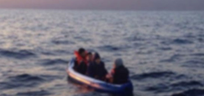 Yunan adalarına kaçmaya çalışan FETÖ imamı bottan düşünce yakalandı